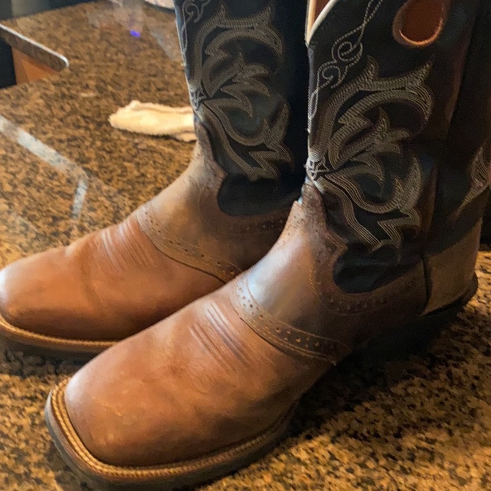 Men’s. Justin Boots. Size 13